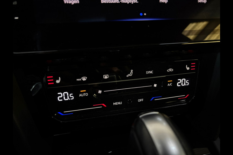 Volkswagen Arteon R, Full options, Pano, HUD, Sfeer