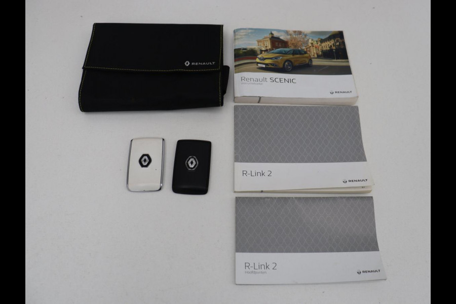 Renault Grand Scénic 1.3 TCe Bose 7 Persoons | Panoramadak | Head-Up | Trekhaak | Half leder | Massage | Carplay | Camera | Navigatie | Full LED | Cruise control | Parkeerhulp | Climate control