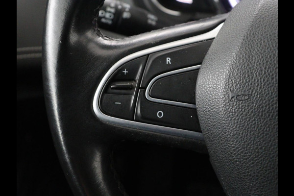 Renault Grand Scénic 1.3 TCe Bose 7 Persoons | Panoramadak | Head-Up | Trekhaak | Half leder | Massage | Carplay | Camera | Navigatie | Full LED | Cruise control | Parkeerhulp | Climate control