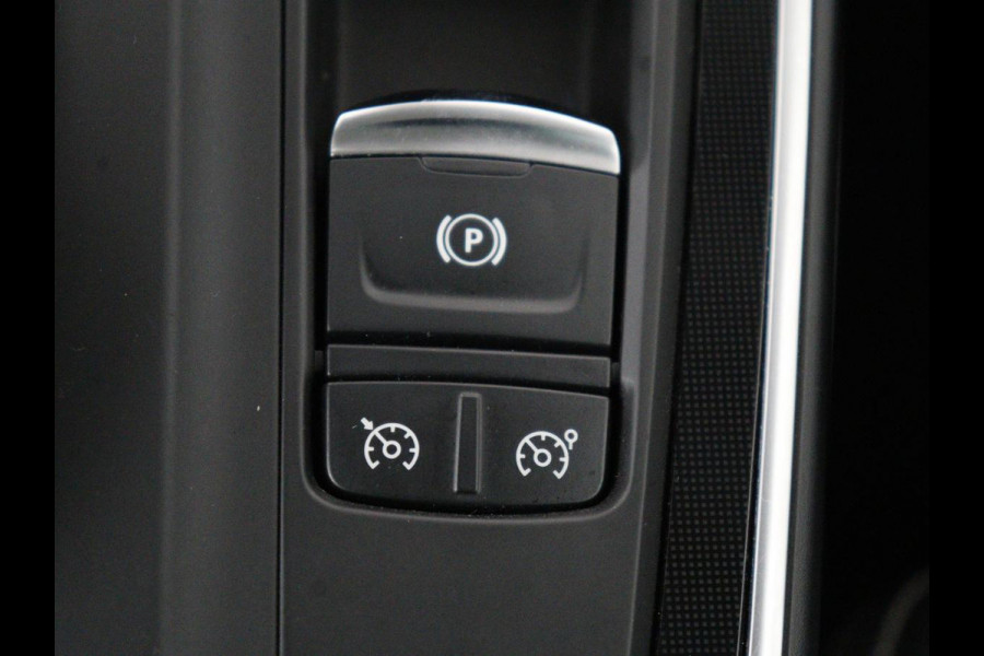 Renault Grand Scénic 1.3 TCe Bose 7 Persoons | Panoramadak | Head-Up | Trekhaak | Half leder | Massage | Carplay | Camera | Navigatie | Full LED | Cruise control | Parkeerhulp | Climate control