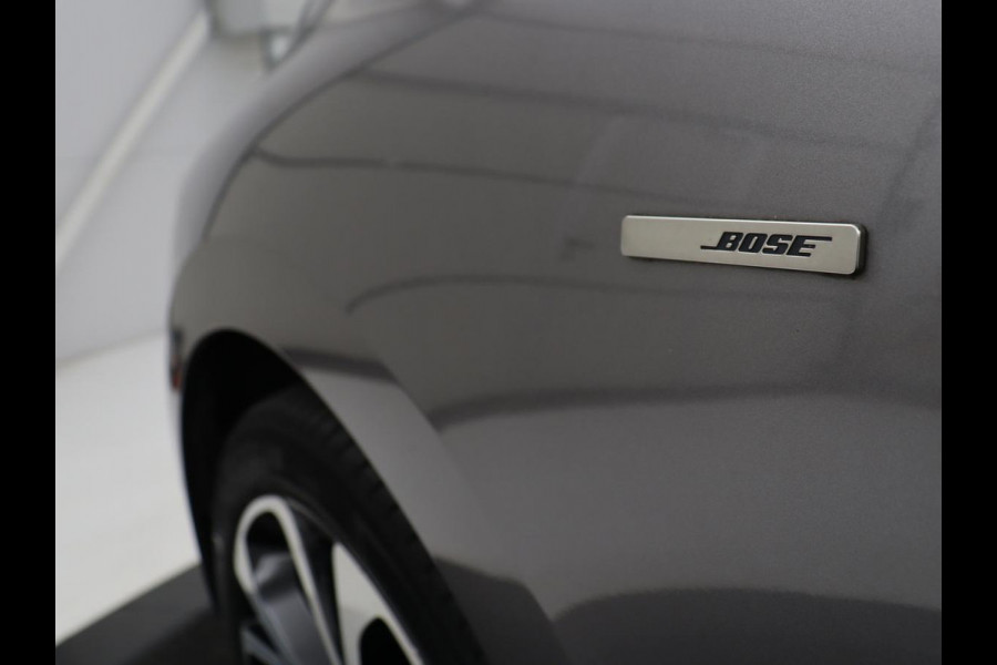 Renault Grand Scénic 1.3 TCe Bose 7 Persoons | Panoramadak | Head-Up | Trekhaak | Half leder | Massage | Carplay | Camera | Navigatie | Full LED | Cruise control | Parkeerhulp | Climate control