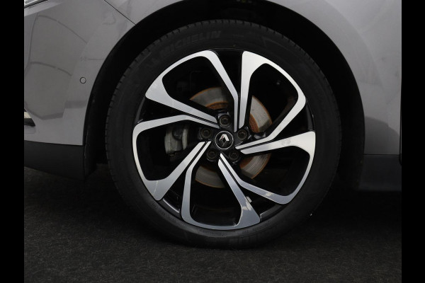 Renault Grand Scénic 1.3 TCe Bose 7 Persoons | Panoramadak | Head-Up | Trekhaak | Half leder | Massage | Carplay | Camera | Navigatie | Full LED | Cruise control | Parkeerhulp | Climate control