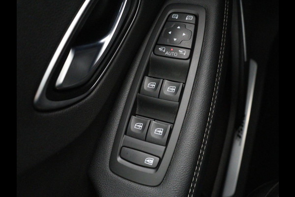 Renault Grand Scénic 1.3 TCe Bose 7 Persoons | Panoramadak | Head-Up | Trekhaak | Half leder | Massage | Carplay | Camera | Navigatie | Full LED | Cruise control | Parkeerhulp | Climate control