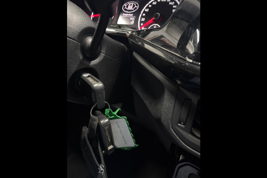 Volkswagen T-Cross 1.0 TSI Life Business, Trekhaak, Carplay, ECC, Navi