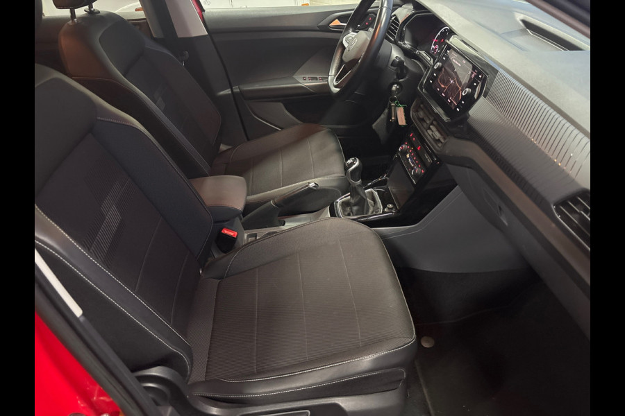 Volkswagen T-Cross 1.0 TSI Life Business, Trekhaak, Carplay, ECC, Navi