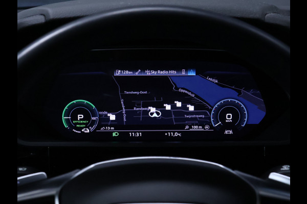 Audi e-tron 55 quattro Business edition 95 kWh [LUCHTVERING, MEMORY SEATS, CRUISE CONTROL, BLUETOOTH TELEFOON, ACHTERUITRIJCAMERA, PDC V+A, STOELVERWARMING, NIEUWSTAAT]