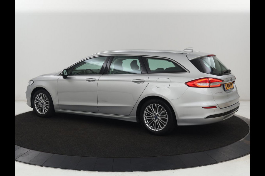 Ford Mondeo 2.0 IVCT HEV Titanium | Stoelverwarming | Carplay | Keyless | Navigatie | Verwarmde voorruit | Parkeerhulp | DAB | Climate control | Cruise control