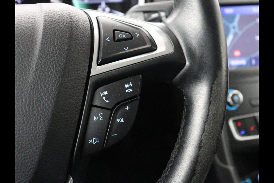 Ford Mondeo 2.0 IVCT HEV Titanium | Stoelverwarming | Carplay | Keyless | Navigatie | Verwarmde voorruit | Parkeerhulp | DAB | Climate control | Cruise control