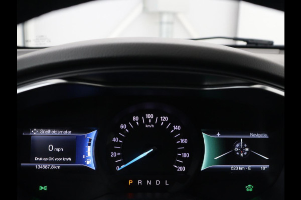 Ford Mondeo 2.0 IVCT HEV Titanium | Stoelverwarming | Carplay | Keyless | Navigatie | Verwarmde voorruit | Parkeerhulp | DAB | Climate control | Cruise control