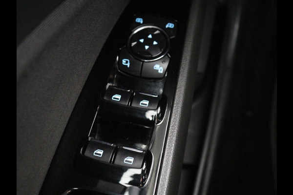 Ford Mondeo 2.0 IVCT HEV Titanium | Stoelverwarming | Carplay | Keyless | Navigatie | Verwarmde voorruit | Parkeerhulp | DAB | Climate control | Cruise control