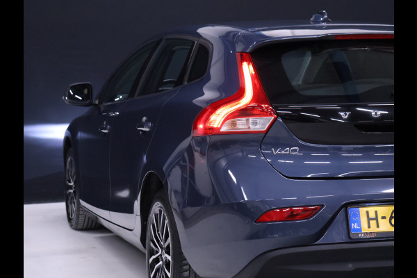 Volvo V40 1.5 T2 Polar+ [CRUISE CONTROL, BLUETOOTH TELEFOON, PDC ACHTER, STOELVERWARMING, AUTOMATISCHE AIRCO, LED KOPLAMPEN, NIEUWSTAAT]