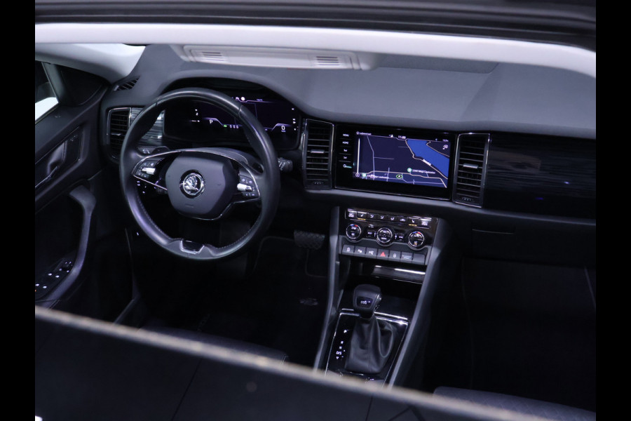Škoda Kodiaq 1.5 TSI Business Edition Plus [SCHUIFKANTELDAK, VIRTUAL COCKPIT, TREKHAAK, MEMORY SEATS, ADAPTIVE CRUISE CONTROL, APPLE CARPLAY, 360 CAMERA, PDC V+A, STUURVERWARMING, NIEUWSTAAT]