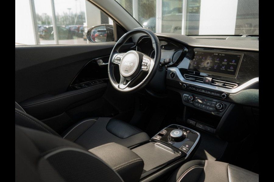 Kia e-Niro DynamicLine 64 kWh | Nederlandse dealer onderhouden auto | Navigatie | Clima |