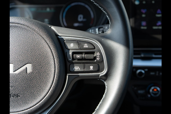 Kia e-Niro DynamicLine 64 kWh | Nederlandse dealer onderhouden auto | Navigatie | Clima |