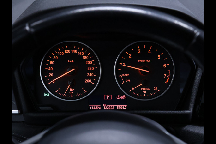 BMW 2 Serie Gran Tourer 218i 7p. Corporate Lease Executive [TREKHAAK, CRUISE CONTROL, BLUETOOTH TELEFOON, ACHTERUITRIJCAMERA, PDC V+A, STOELVERWARMING, 7-ZITTER, NIEUWTSAAT]