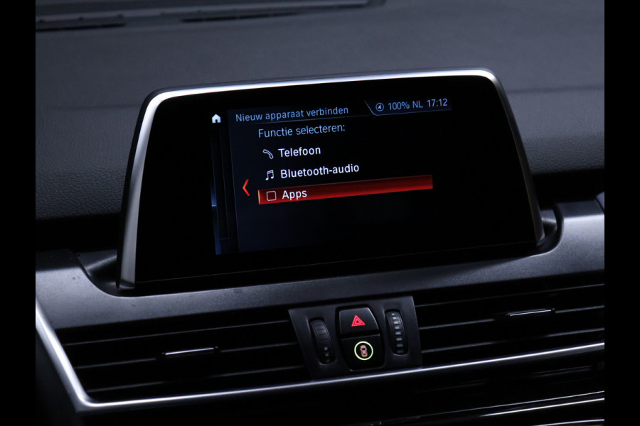 BMW 2 Serie Gran Tourer 218i 7p. Corporate Lease Executive [TREKHAAK, CRUISE CONTROL, BLUETOOTH TELEFOON, ACHTERUITRIJCAMERA, PDC V+A, STOELVERWARMING, 7-ZITTER, NIEUWTSAAT]