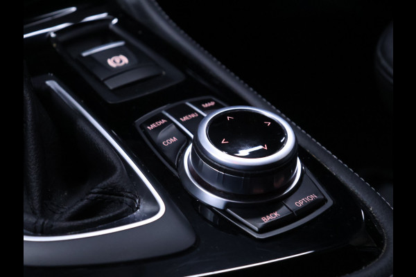 BMW 2 Serie Gran Tourer 218i 7p. Corporate Lease Executive [TREKHAAK, CRUISE CONTROL, BLUETOOTH TELEFOON, ACHTERUITRIJCAMERA, PDC V+A, STOELVERWARMING, 7-ZITTER, NIEUWTSAAT]