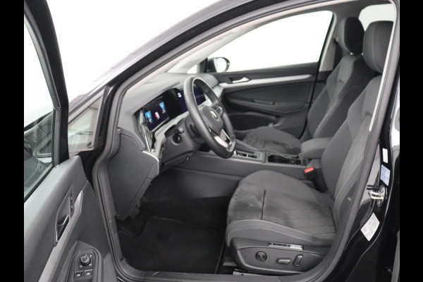 Volkswagen Golf 1.0 eTSI Life | Camera | Massage | Carplay | Adaptive cruise | Memory | Navigatie | Sfeerverlichting | Side Assist | File Assistent | Climate control | Park Assist | Getint glas