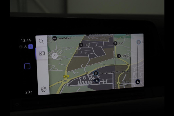 Volkswagen Golf 1.0 eTSI Life | Camera | Massage | Carplay | Adaptive cruise | Memory | Navigatie | Sfeerverlichting | Side Assist | File Assistent | Climate control | Park Assist | Getint glas