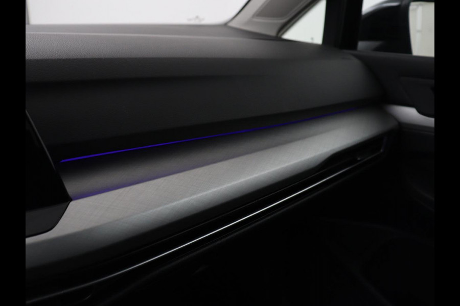 Volkswagen Golf 1.0 eTSI Life | Camera | Massage | Carplay | Adaptive cruise | Memory | Navigatie | Sfeerverlichting | Side Assist | File Assistent | Climate control | Park Assist | Getint glas