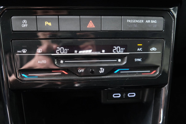 Volkswagen T-Cross 1.0 TSI Life - N.A.P. Airco, Cruise, Carplay, Camera, PDC.