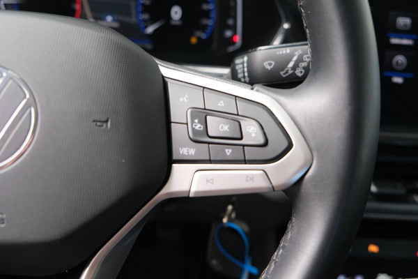 Volkswagen T-Cross 1.0 TSI Life - N.A.P. Airco, Cruise, Carplay, Camera, PDC.