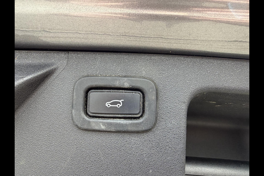 Land Rover Discovery Sport D150 2.0 R-Dynamic S | Panoramadak | Camera | Navigatie | Privacy Glass | Meridian |