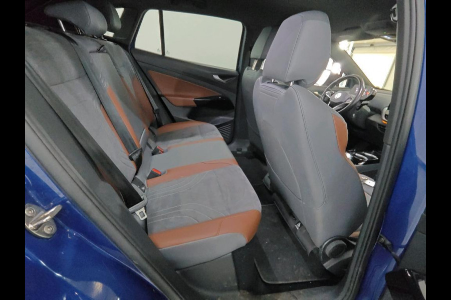 Volkswagen ID.4 First 77 kWh NL-AUTO | WARMTEPOMP | TREKHAAK