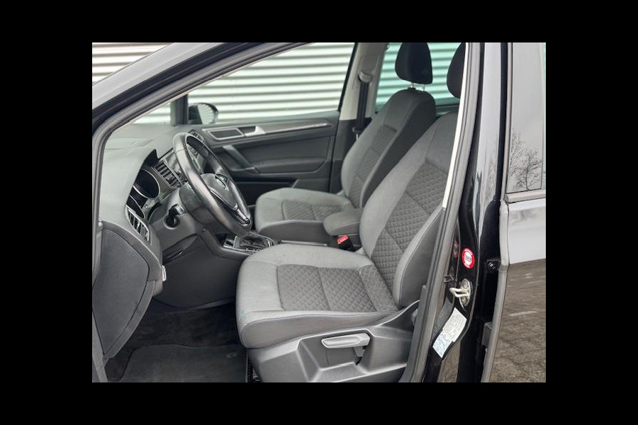 Volkswagen Golf Sportsvan 1.5 TSI Automaat,ACT Comfortline,Trekhaak,Achteruitrijcamera,parksensoren,Carplay/Andriod,cruisecontrol,