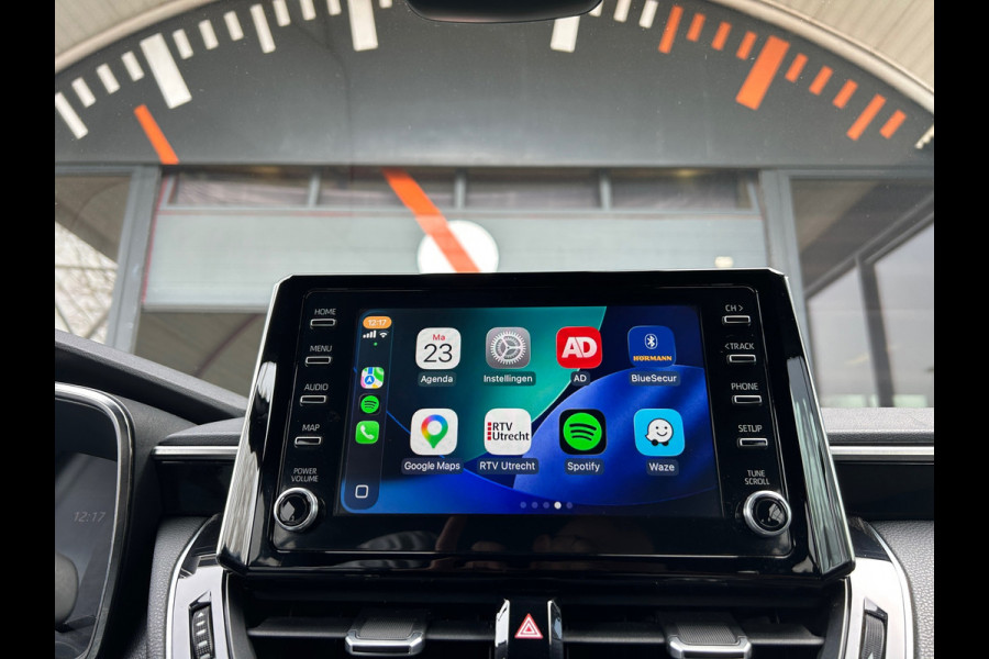 Toyota Corolla Touring Sports 1.8 Hybrid Business Plus Trekh. Apple Carplay Digi Dash Rijklaarprijs!