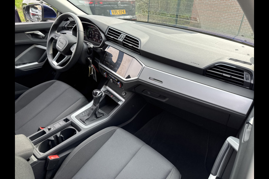 Audi Q3 Sportback 45 TFSI e 245PK BUSINESS EDITION CARPLAY/ACC/STUURVERW. WORDT VERWACHT!