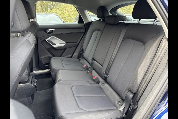 Audi Q3 Sportback 45 TFSI e 245PK BUSINESS EDITION CARPLAY/ACC/STUURVERW. WORDT VERWACHT!