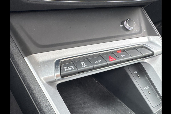 Audi Q3 Sportback 45 TFSI e 245PK BUSINESS EDITION CARPLAY/ACC/STUURVERW. WORDT VERWACHT!