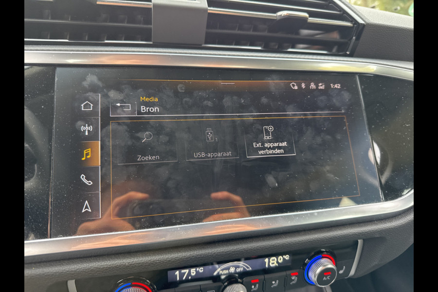 Audi Q3 Sportback 45 TFSI e 245PK BUSINESS EDITION CARPLAY/ACC/STUURVERW. WORDT VERWACHT!