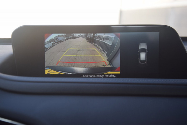 Mazda CX-30 2.0 e-SkyActiv-X M Hybrid Comfort Stuur en Stoelverwarming