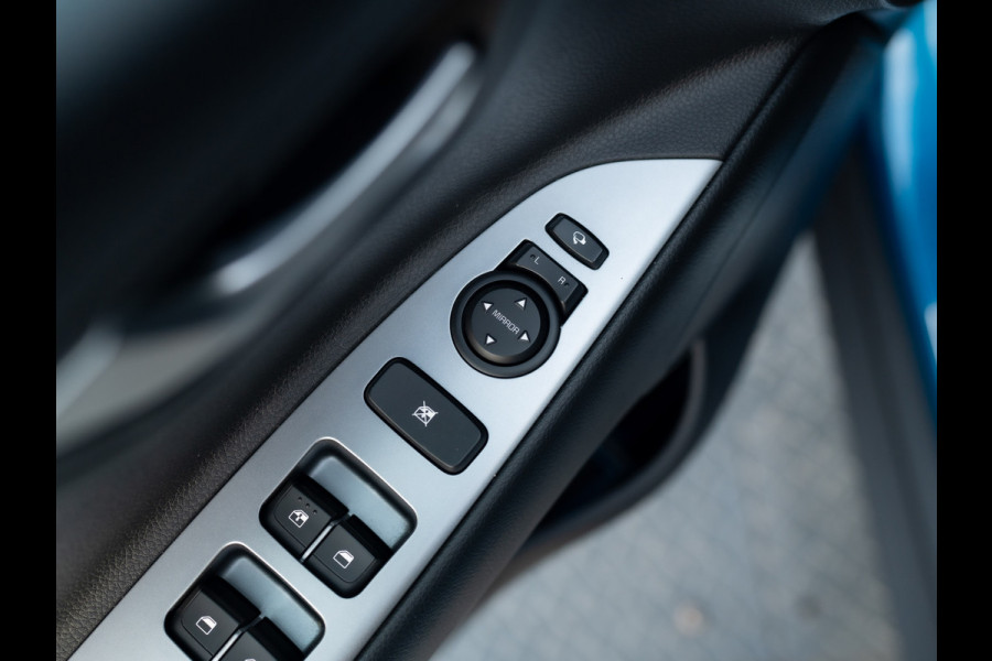 Kia Stonic 1.0 T-GDi MHEV GT-PlusLine | Schuif/kantel dak | Stoel & Stuur verw. | Prijs Rijklaar!!