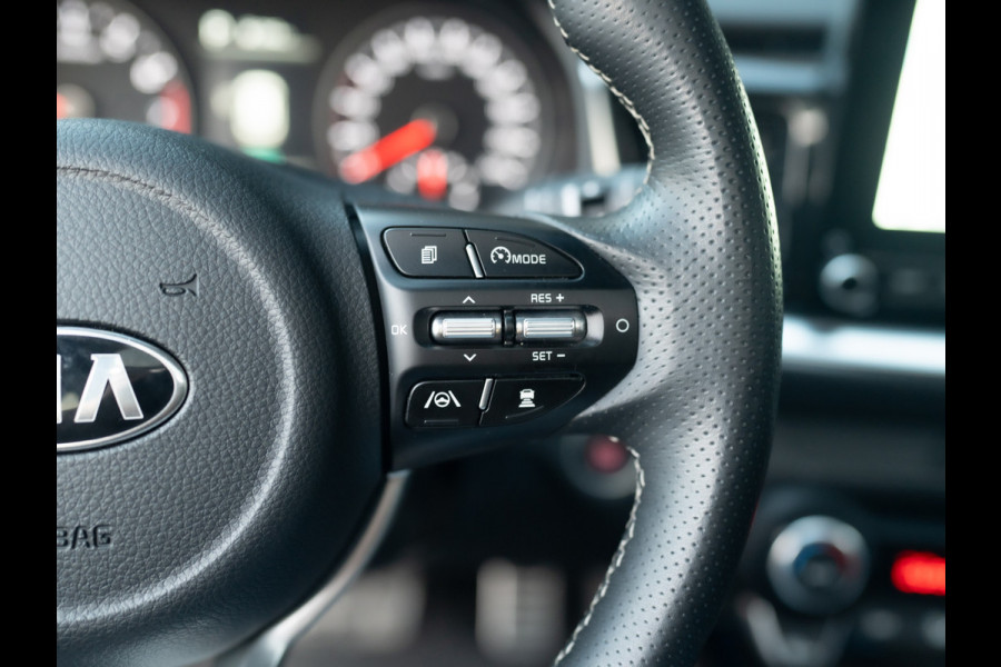 Kia Stonic 1.0 T-GDi MHEV GT-PlusLine | Schuif/kantel dak | Stoel & Stuur verw. | Prijs Rijklaar!!