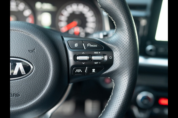 Kia Stonic 1.0 T-GDi MHEV GT-PlusLine | Schuif/kantel dak | Stoel & Stuur verw. | Prijs Rijklaar!!