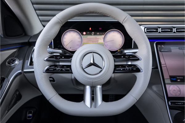 Mercedes-Benz S-Klasse 580 4MATIC Lang AMG Line - Entertainment - Chauffeur - TV