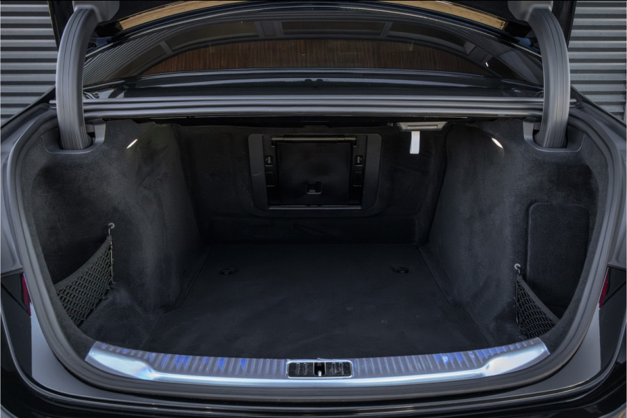 Mercedes-Benz S-Klasse 580 4MATIC Lang AMG Line - Entertainment - Chauffeur - TV