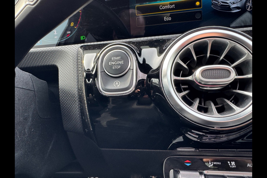 Mercedes-Benz A-Klasse 180 AMG 2021 Panorama Sfeerver. Memory