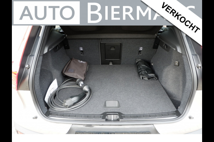 Volvo XC40 1.5 T5 Core-Bright / INCL. 12 mnd BOVAG / Keyyless /E.Achterklep