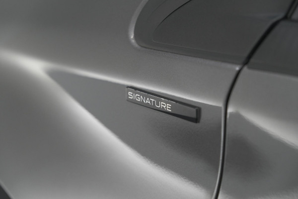 Peugeot 208 PureTech 82 Signature | Apple Carplay | Parkeersensoren | Navigatie | Airco