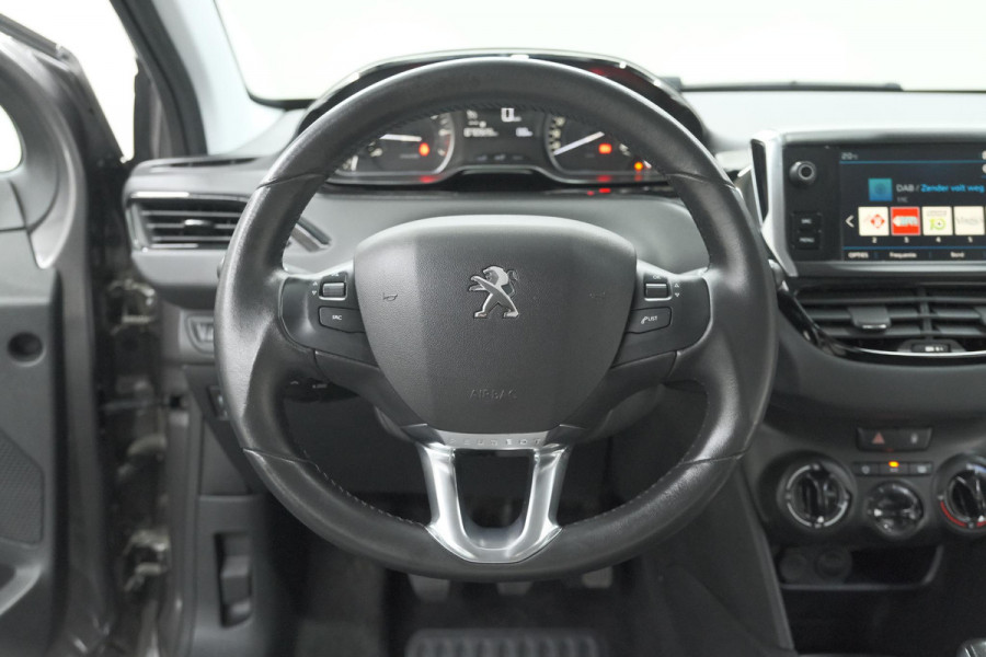 Peugeot 208 PureTech 82 Signature | Apple Carplay | Parkeersensoren | Navigatie | Airco