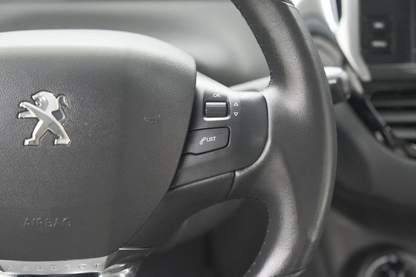 Peugeot 208 PureTech 82 Signature | Apple Carplay | Parkeersensoren | Navigatie | Airco