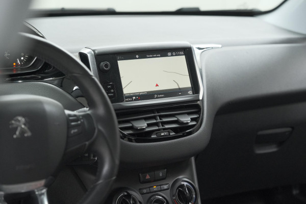 Peugeot 208 PureTech 82 Signature | Apple Carplay | Parkeersensoren | Navigatie | Airco