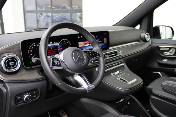 Mercedes-Benz V-Klasse 300d / DC / AMG / 4-Matic / Panorama / Elec Stoelen / 360 Cam / Burmester / Vol Opties / NIEUWSTAAT