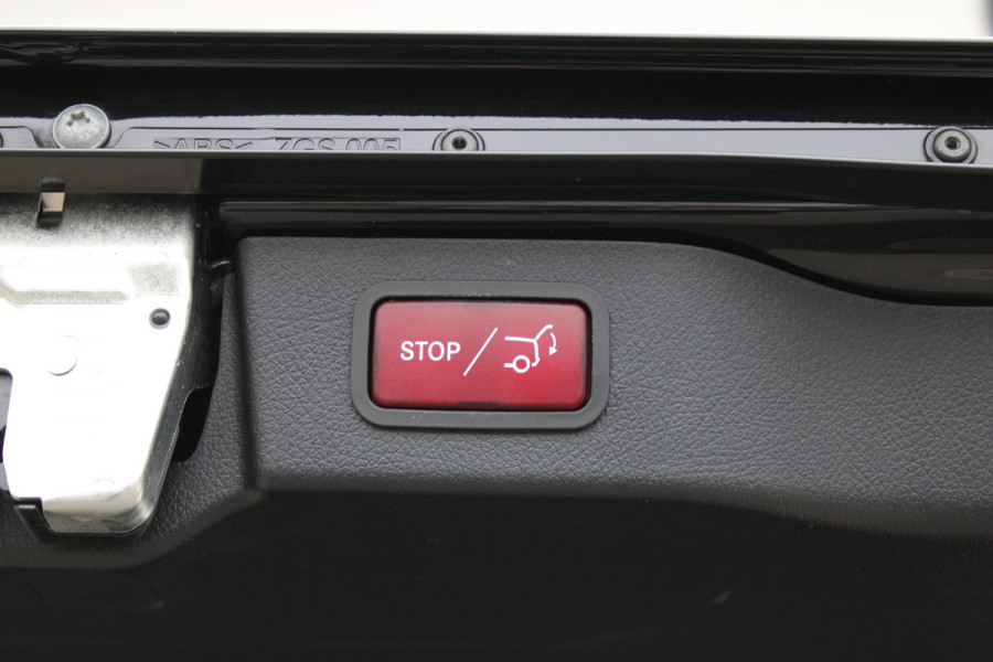 Mercedes-Benz V-Klasse 300d / DC / AMG / 4-Matic / Panorama / Elec Stoelen / 360 Cam / Burmester / Vol Opties / NIEUWSTAAT