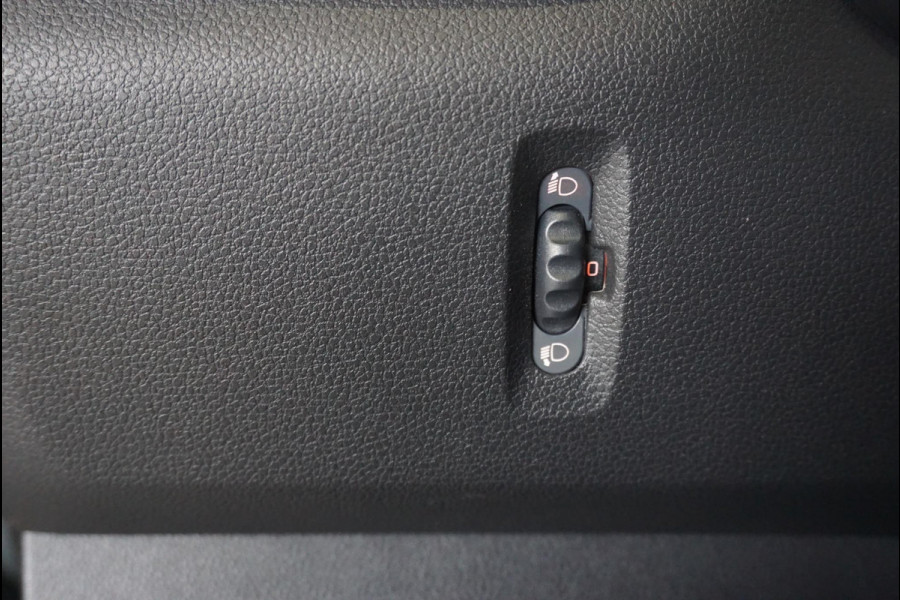 Renault Master T33 2.3 dCi 135PK L2H2 Work Edition Airco Cruise Control Camera Navi PDCA Trekhaak