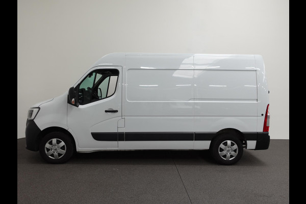 Renault Master T33 2.3 dCi 135PK L2H2 Work Edition Airco Cruise Control Camera Navi PDCA Trekhaak